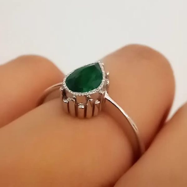 Anillo de Esmeralda